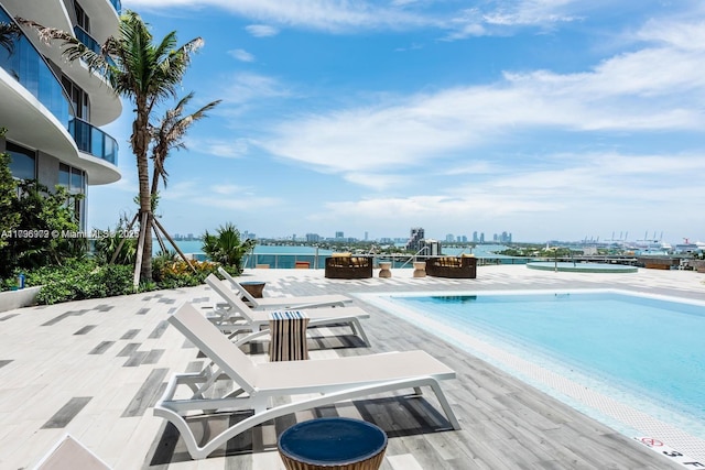 488 NE 18th St Unit 208, Miami, FL 33132 - community pool featuring a skyline view