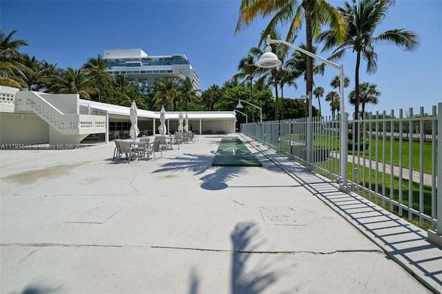 2899 Collins Ave Unit 1738, Miami Beach, FL 33140 - view of home's community with shuffleboard