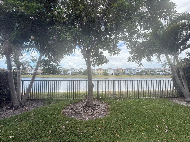 704 NE 193rd St, Miami, FL 33179 - photo 18