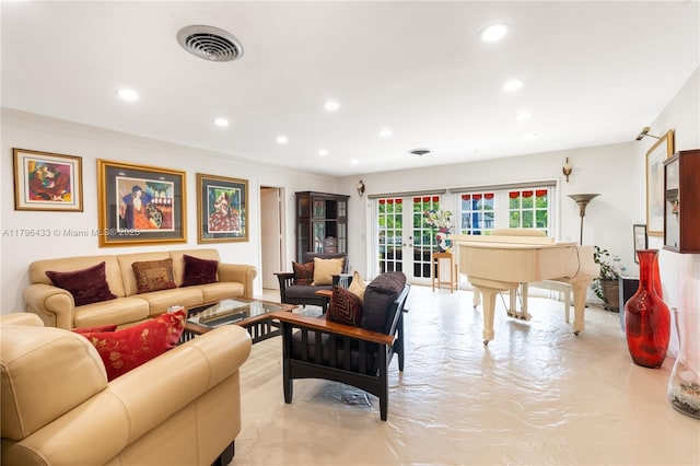 610 Lake Dasha Cir, Plantation, FL 33324 - living room featuring recessed lighting and crown molding