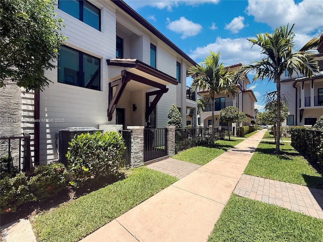 4672 NW 83rd Pkwy, Doral, FL 33166