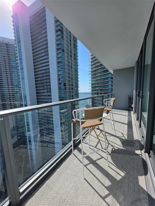 501 NE 31st St Unit 2802, Miami, FL 33137 - balcony featuring a water view