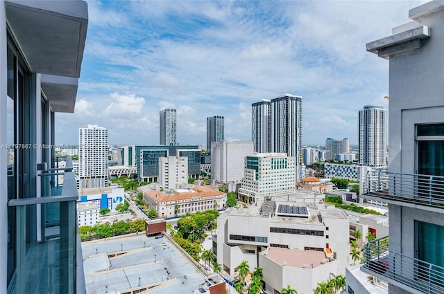 227 NE 2nd St Unit 2508, Miami, FL 33132 - property's view of city