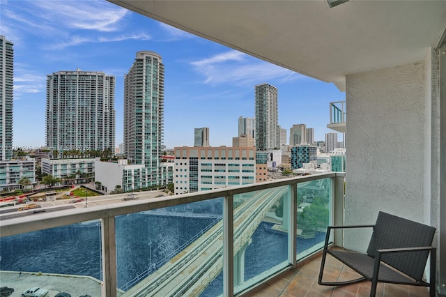 31 SE 5th St Unit 1505, Miami, FL 33131 - balcony with a view of city
