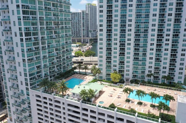 31 SE 5th St Unit 1505, Miami, FL 33131 - exterior space with a city view