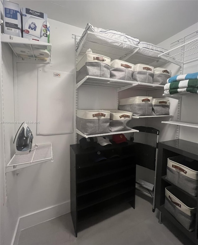 90 SW 3rd St Unit 1514, Miami, FL 33130 - view of spacious closet