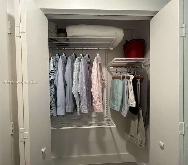 90 SW 3rd St Unit 1514, Miami, FL 33130 - view of closet