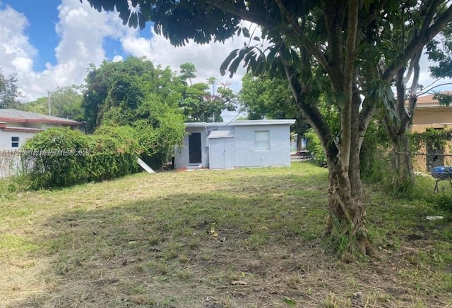 1860 NW 59th St, Miami, FL 33142 - view of yard featuring fence