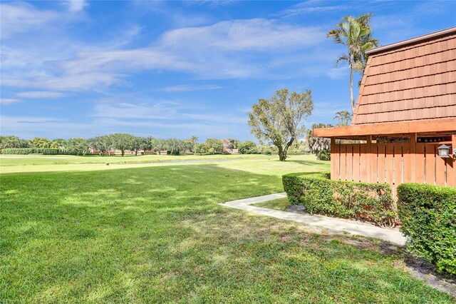 9136A SW 20th Pl, Davie, FL 33324 - view of green lawn with view of golf course