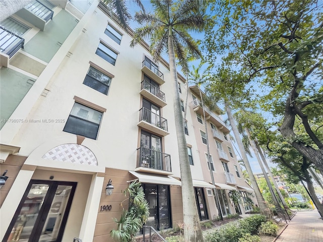1900 Van Buren St Unit 105B, Hollywood, FL 33020 - view of apartment building / complex