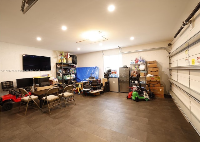 garage with recessed lighting