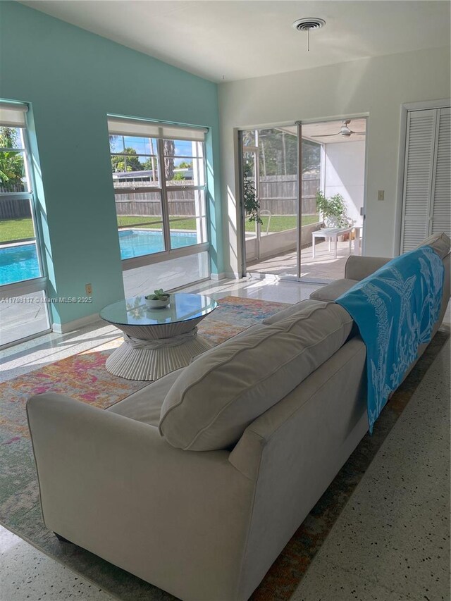 403 SE 21st Pl SE, Vero Beach, FL 32962 - photo 12