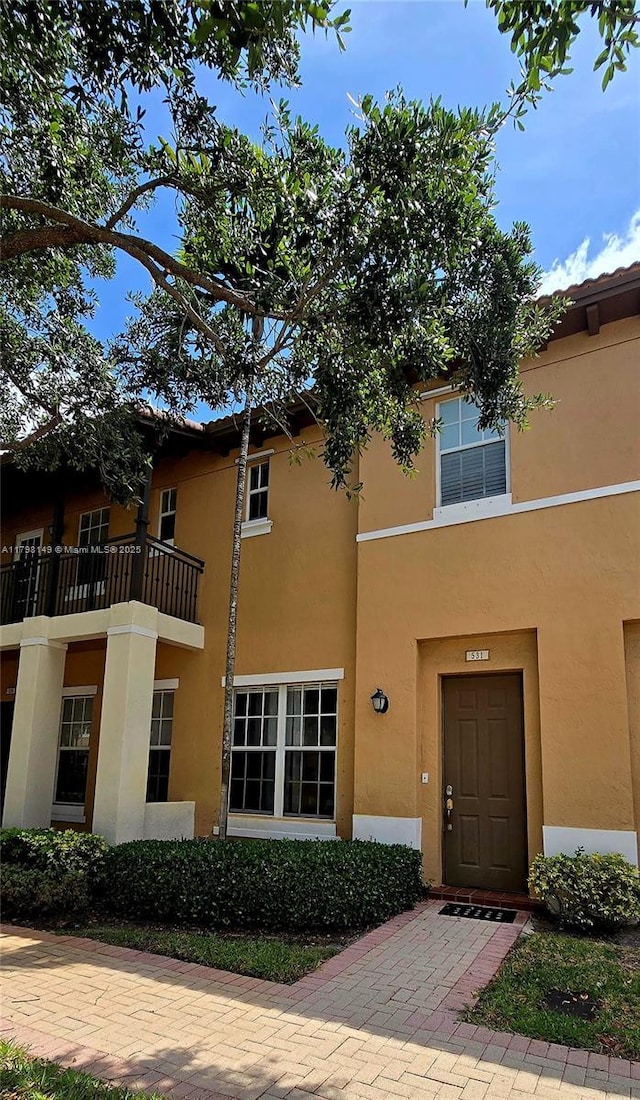531 SW 147th Ave Unit 2-4, Pembroke Pines, FL 33027 - view of front of property with stucco siding