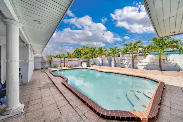 1360 W 4th Ln, Hialeah, FL 33010 - photo 33