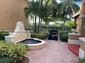 6101 NW 114th Ct Unit 124, Doral, FL 33178 - view of patio / terrace