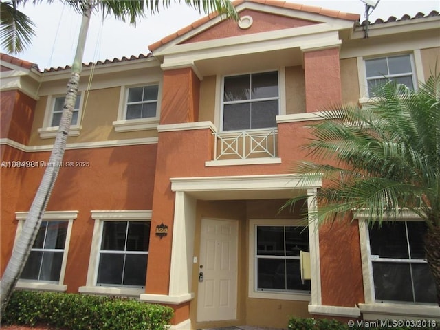 6101 NW 114th Ct Unit 124, Doral, FL 33178 - view of front of property featuring stucco siding
