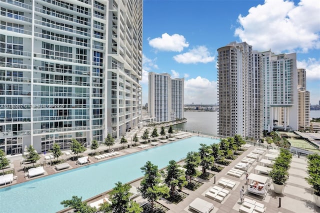 water view with nearby urban area