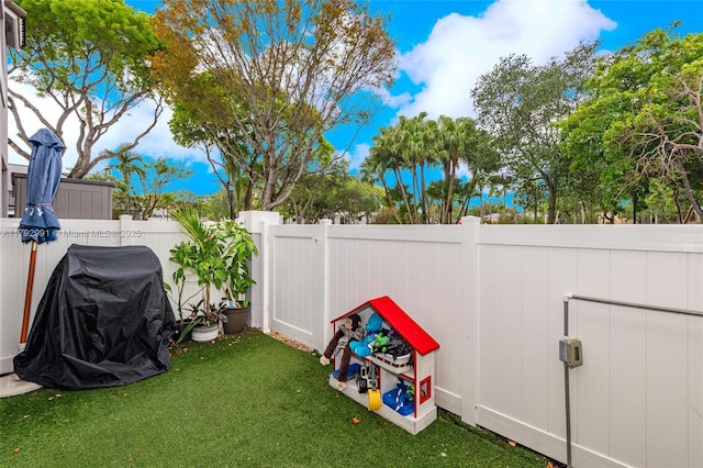 11733 NW 11th St, Pembroke Pines, FL 33026 - view of yard