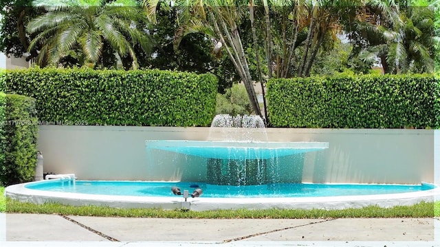 6731 Cypress Rd Unit 110, Plantation, FL 33317 - view of pool with a pool
