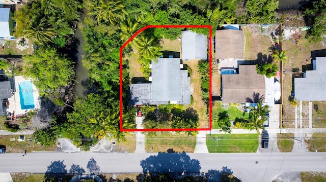view of property location featuring property boundaries highlighted and a pool