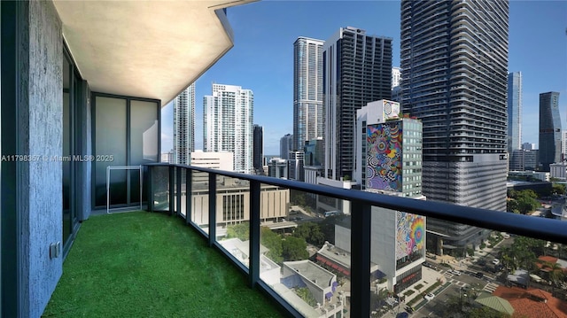 45 SW 9th St Unit 1504, Miami, FL 33130 - photo 1
