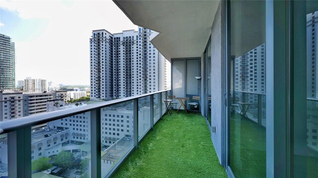 45 SW 9th St Unit 1504, Miami, FL 33130 - photo 29