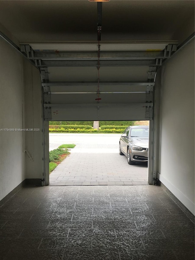 17545 SW 150th Ct, Miami, FL 33187 - view of garage