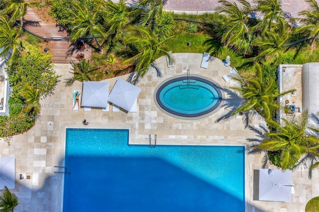 6365 Collins Ave Unit 3202, Miami Beach, FL 33141 - bird's eye view of a pool area