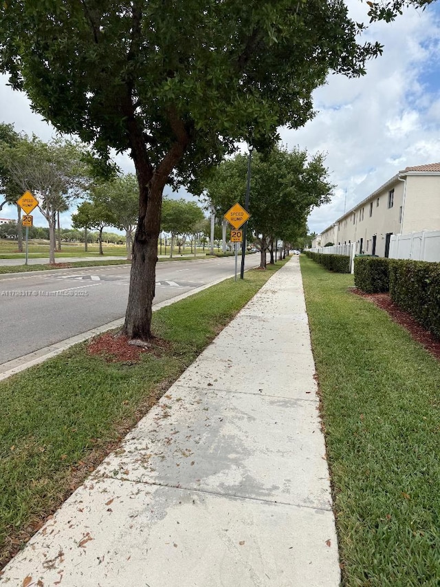 424 NE 194th Ter, Miami, FL 33179 - photo 30