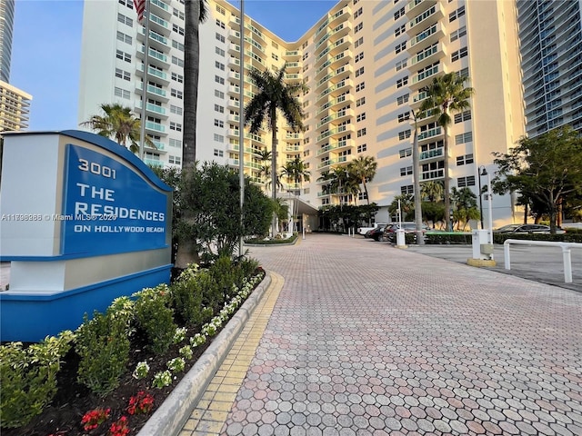 view of home's community