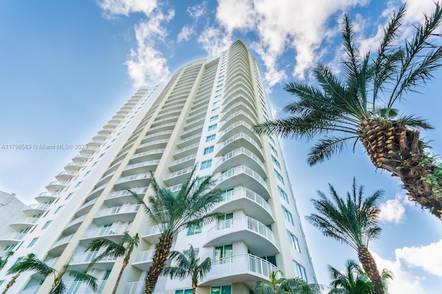 1745 E Hallandale Beach Blvd Unit 2007W, Hallandale Beach, FL 33009 - view of apartment building / complex