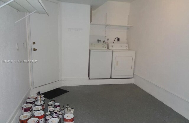 238 Magnolia Ave, Davie, FL 33325 - clothes washing area featuring washer and dryer