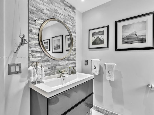 5206 NW 99th Ave, Sunrise, FL 33351 - bathroom featuring vanity