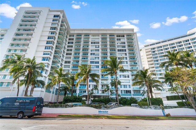 1000 W Ave Unit 308, Miami Beach, FL 33139 - view of apartment building / complex