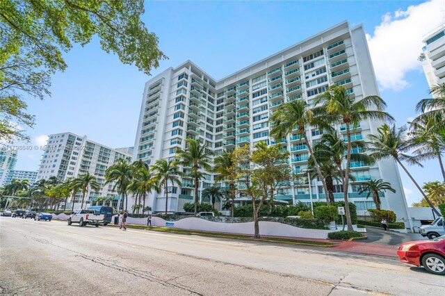 1000 W Ave Unit 308, Miami Beach, FL 33139 - view of apartment building / complex
