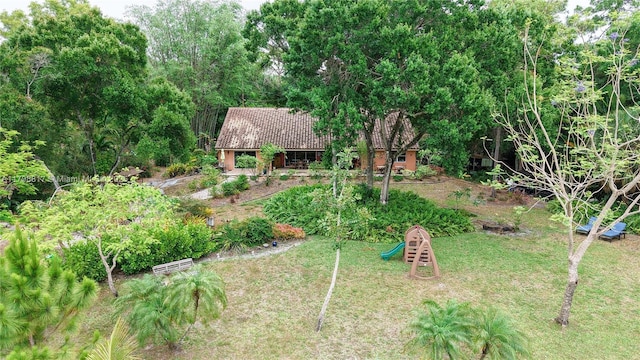 view of grassy yard