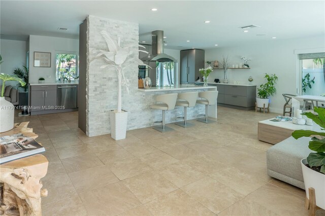 2711 NE 57th Ct, Fort Lauderdale, FL 33308 - living area featuring recessed lighting