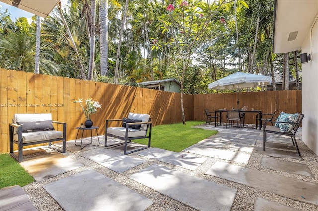 615 NE 115th St, Biscayne Park, FL 33161 - view of patio