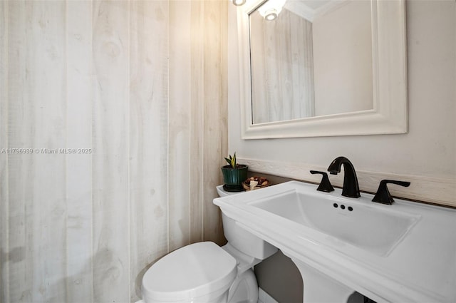 3215 NW 114th Ln, Coral Springs, FL 33065 - bathroom with toilet and a sink