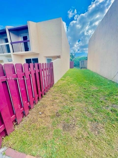 3672 SW 59th Ave Unit 7, Davie, FL 33314 - view of yard