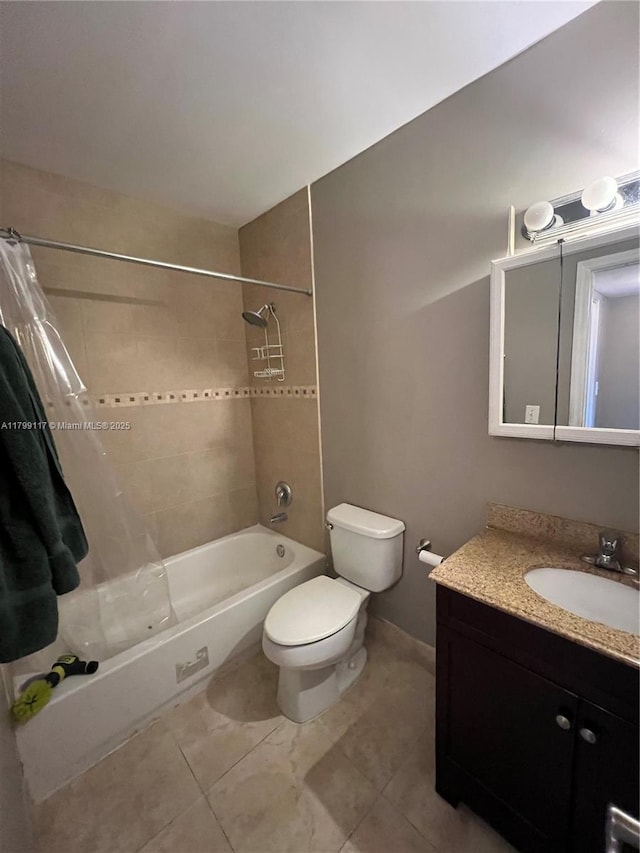 14500 SW 88th Ave Unit 245, Palmetto Bay, FL 33176 - bathroom with toilet, shower / bath combo with shower curtain, and vanity