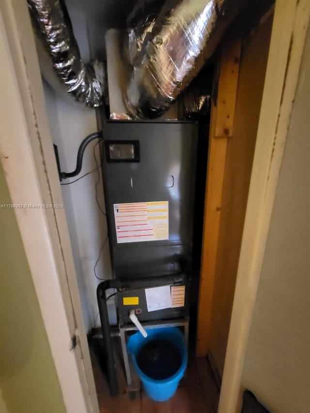 2415 Garfield St, Hollywood, FL 33020 - utilities with heating unit