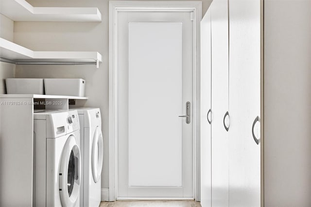 950 NE 88th St, Miami, FL 33138 - laundry room featuring separate washer and dryer