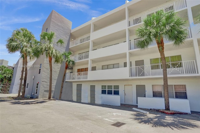 2840 NE 14th St Cswy Unit 408A, Pompano Beach, FL 33062 - view of apartment building / complex