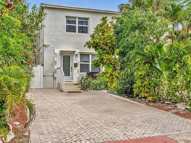 729 85th St, Miami Beach, FL 33141 - view of property with stucco siding