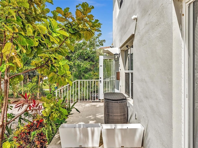 729 85th St, Miami Beach, FL 33141 - view of balcony