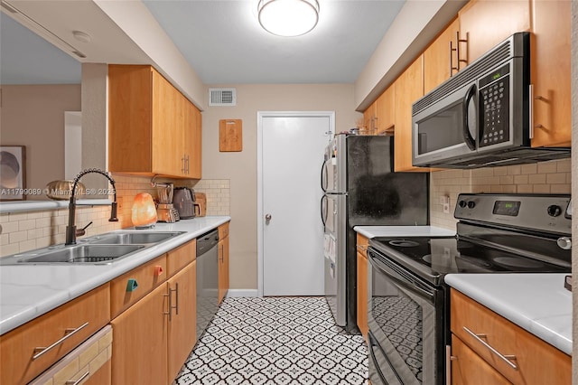 kitchen featuring electric range oven, a sink, light countertops, dishwasher, and backsplash
