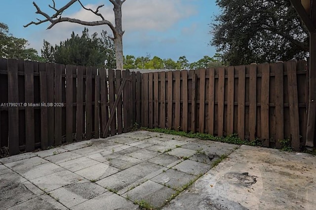 5154 Breckenridge Pl Unit 47, West Palm Beach, FL 33417 - view of patio / terrace featuring fence