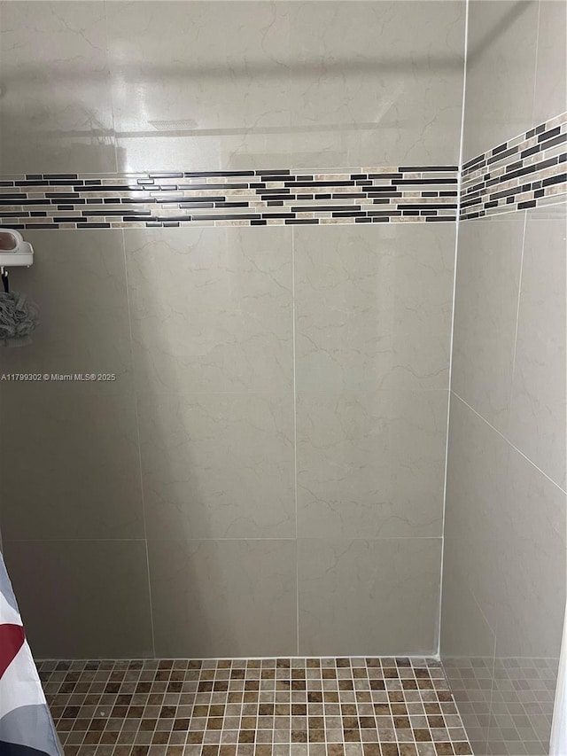 8145 NW 7th St Unit 211, Miami, FL 33126 - full bathroom with tiled shower