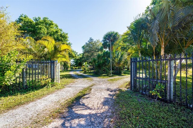 13301 Green Mdw, Fort Myers, FL 33913 - photo 20
